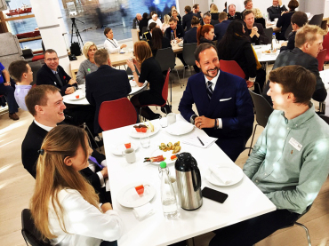During the SIKT conference 2016, the Ålesund region’s trade and industry association invited 80 young leaders and talented individuals from the surrounding area to a breakfast meeting. Photo: Christian Lagaard, The Royal Court